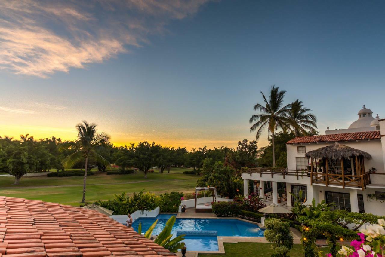 The Green House Marina Golf - Suites & Villas Пуэрто-Вальярта Экстерьер фото