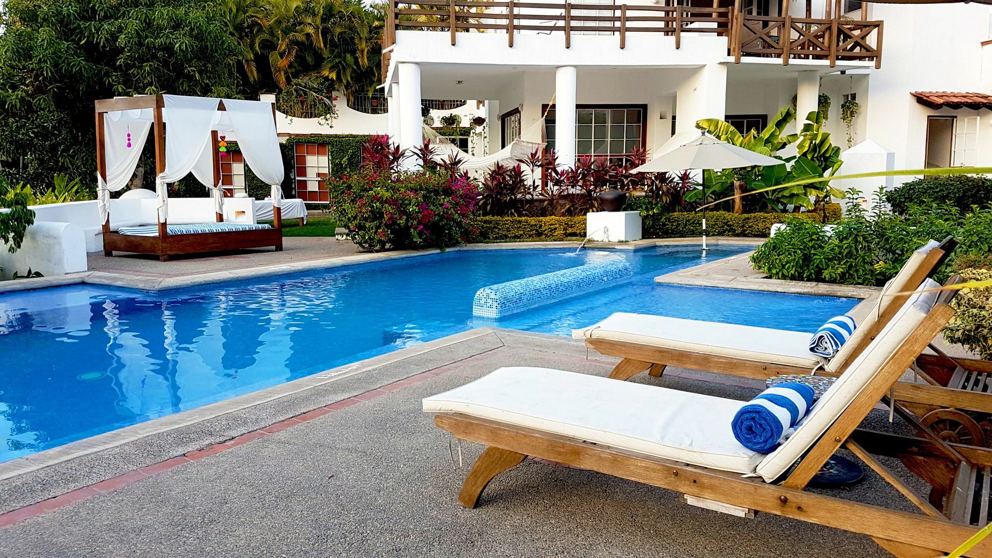 The Green House Marina Golf - Suites & Villas Пуэрто-Вальярта Экстерьер фото